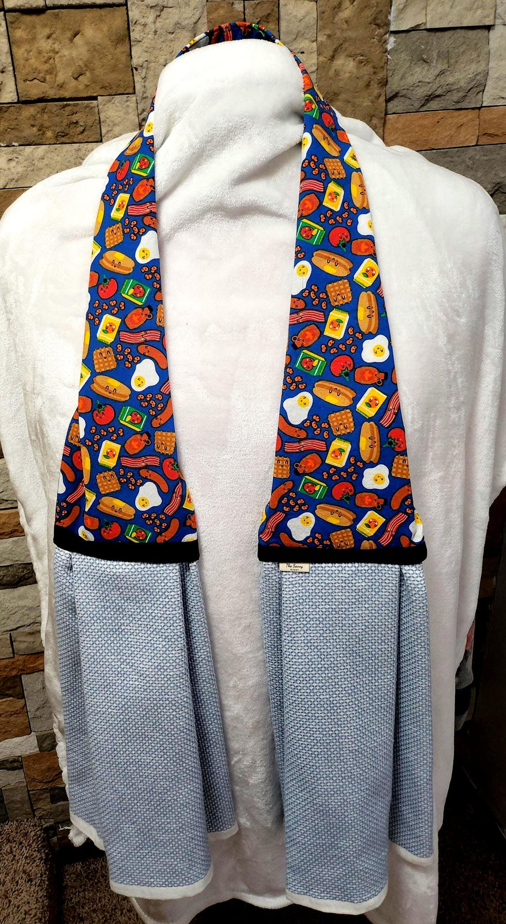Handmade Kitchen Scarf with Tapered Neck – Cotton Fabric, Absorbent Towel Ends